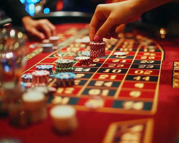 Slot game reels showing matching jewel symbols across paylines
